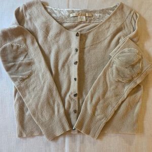 Cute cropped cream colored cashmere blend sweater